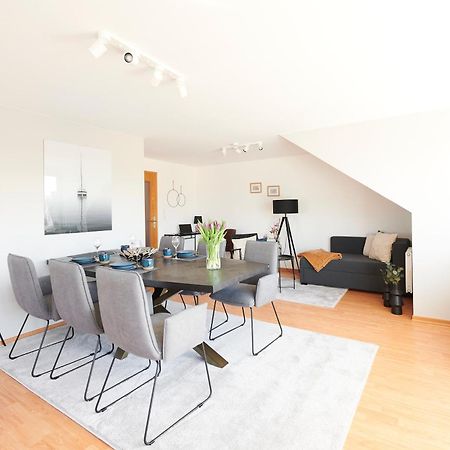 Grosszuegig & Stilvoll Parkplatz ,Ruhige Lage, 5 Personen, Langzeit Appartement Paderborn Buitenkant foto