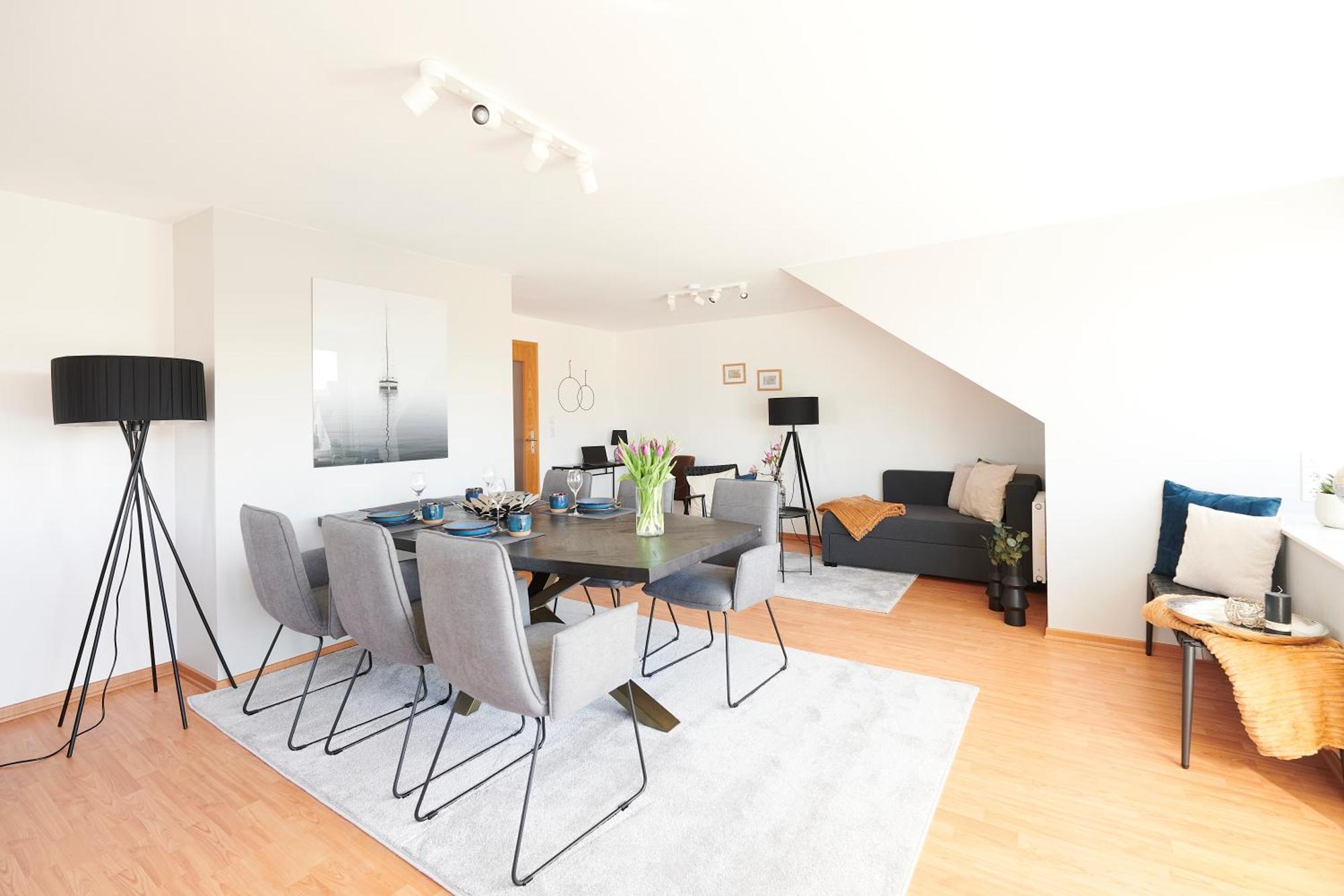 Grosszuegig & Stilvoll Parkplatz ,Ruhige Lage, 5 Personen, Langzeit Appartement Paderborn Buitenkant foto