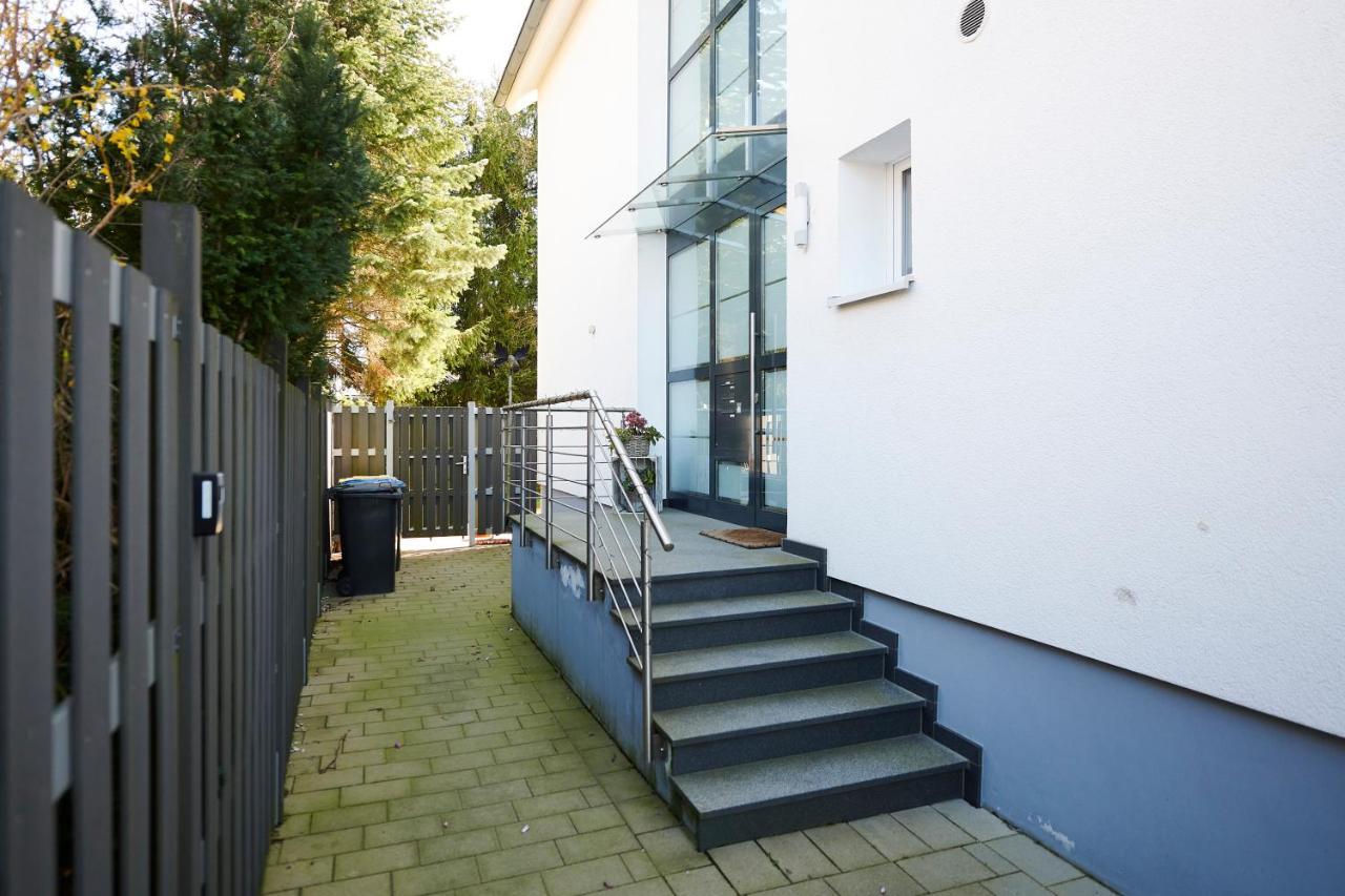 Grosszuegig & Stilvoll Parkplatz ,Ruhige Lage, 5 Personen, Langzeit Appartement Paderborn Buitenkant foto