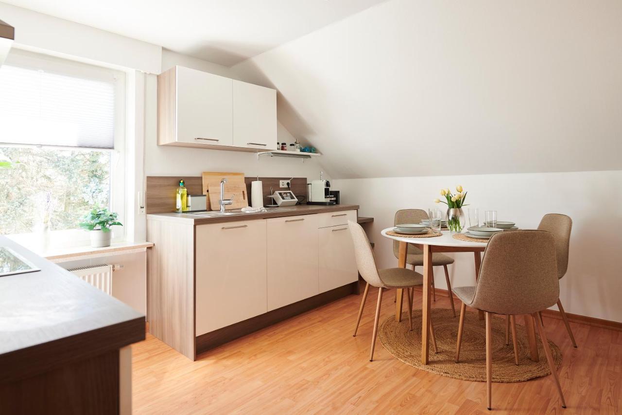 Grosszuegig & Stilvoll Parkplatz ,Ruhige Lage, 5 Personen, Langzeit Appartement Paderborn Buitenkant foto