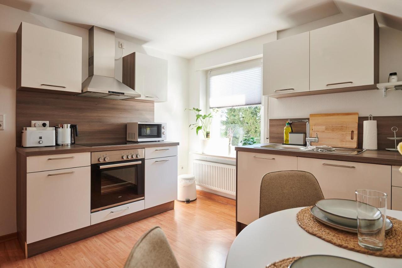 Grosszuegig & Stilvoll Parkplatz ,Ruhige Lage, 5 Personen, Langzeit Appartement Paderborn Buitenkant foto