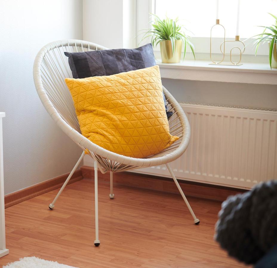 Grosszuegig & Stilvoll Parkplatz ,Ruhige Lage, 5 Personen, Langzeit Appartement Paderborn Buitenkant foto